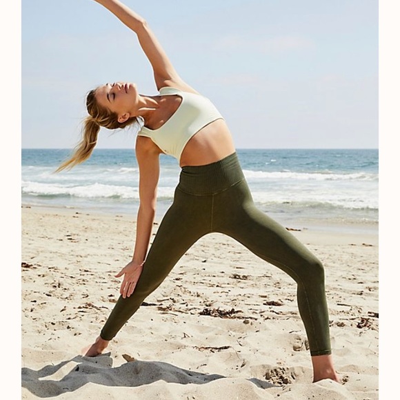 W/tag FP Movement Good Karma Leggings - Picture 2 of 6